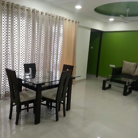 Arista Service Apartments Andheri ムンバイ エクステリア 写真