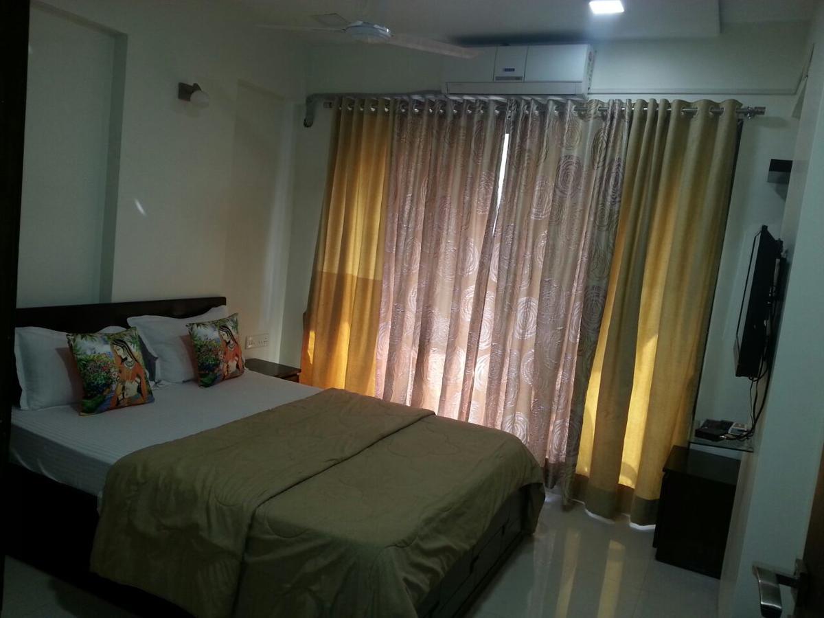Arista Service Apartments Andheri ムンバイ エクステリア 写真